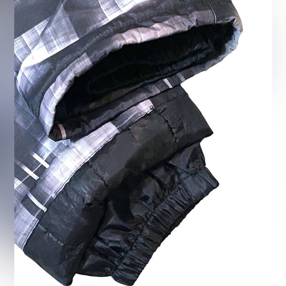 ZeroXposur Snowboard Ski Pants Youth Medium 10-12 Black Grey Winter Warm EUC - Picture 8 of 9